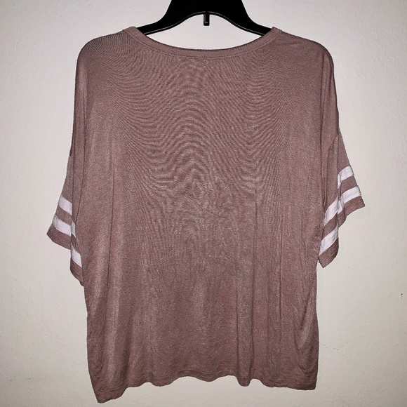 tee - Picture 2 of 2